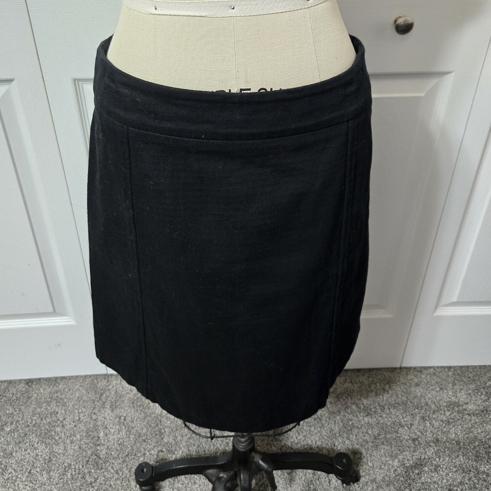 Ann Taylor Loft Black Skirt, Size 6, Fully Lined, Excellent Condition